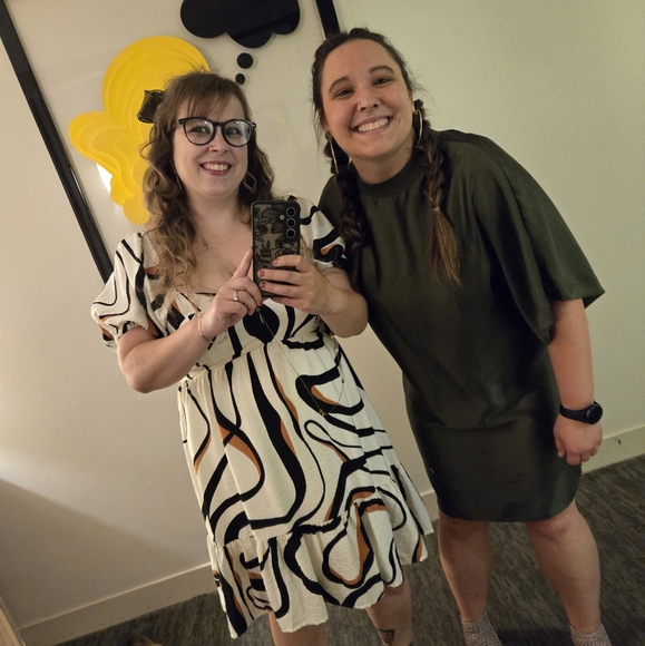 Meet your Posher, Brooke - Picture 5 of 9